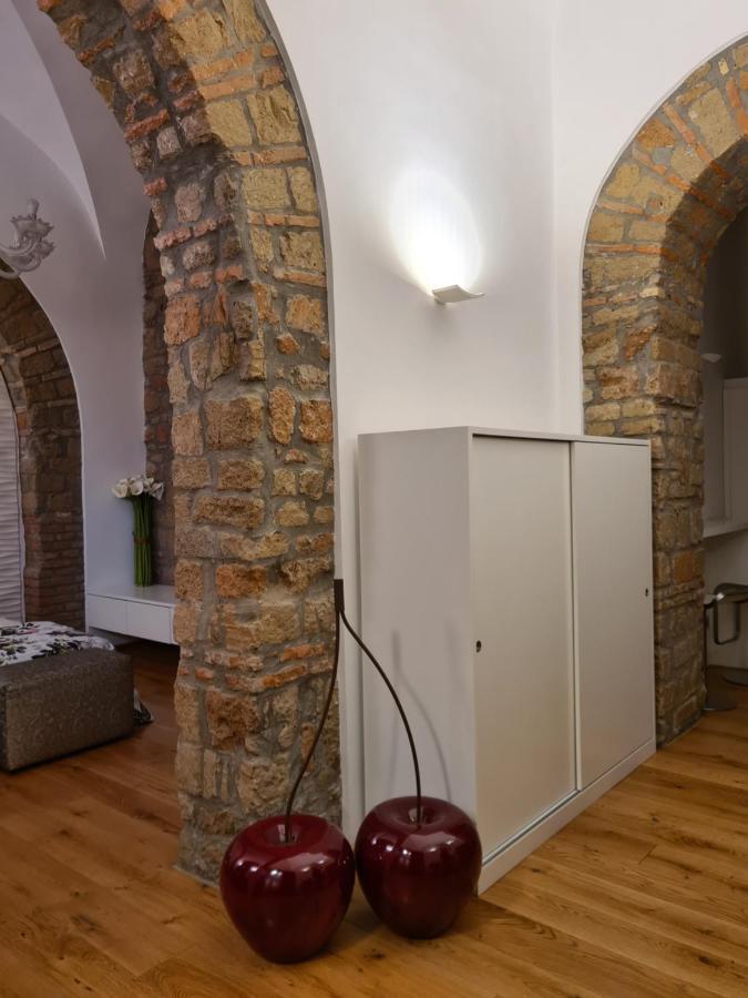 Incantevole Con Jacuzzi Rom Exteriör bild